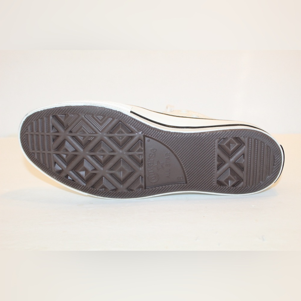 Converse Chuck 70 Low Top Shoes Women’s Multiple Sizes Available NEW - Picture 6 of 10